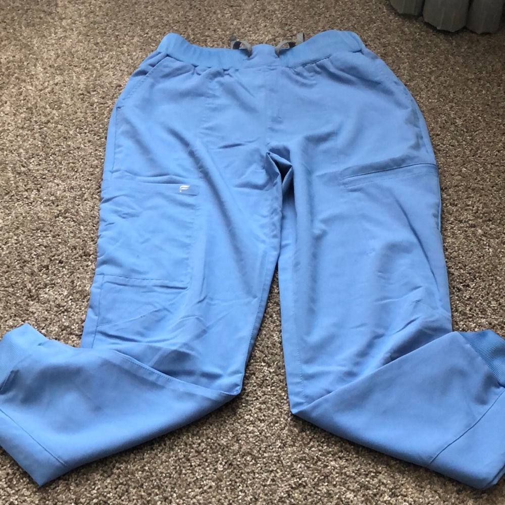 Fabletics jogger scrub bottom